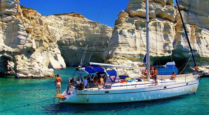 The Best Cruises in Greece