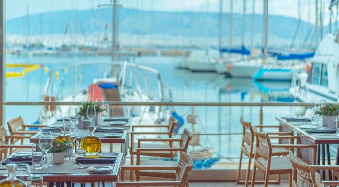 Varoulko Seaside Restaurant Review – Piraeus, Greece