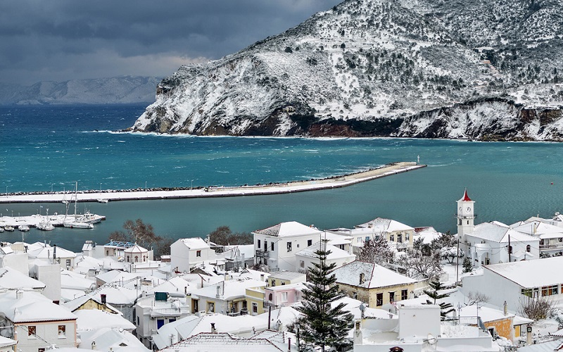 tour greece in winter