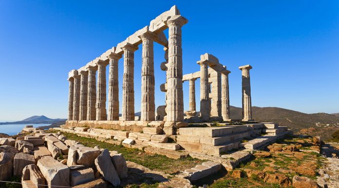 The Best Greek Islands to Visit Based On History