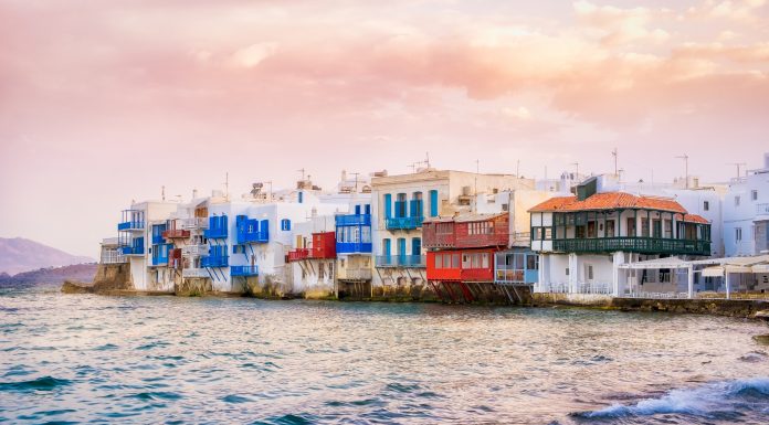 The Best Greek Islands to Visit Based on Hospitality